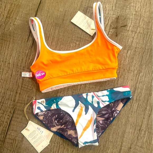 (SET) Maaji Spellbound Reversible Bikini. - Picture 3 of 6